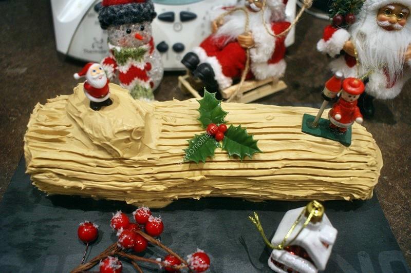 Large picture of coffee buttercream log magimix