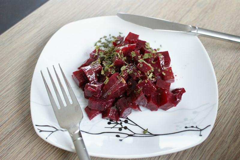 Large picture of beet and vinaigrette thermomix