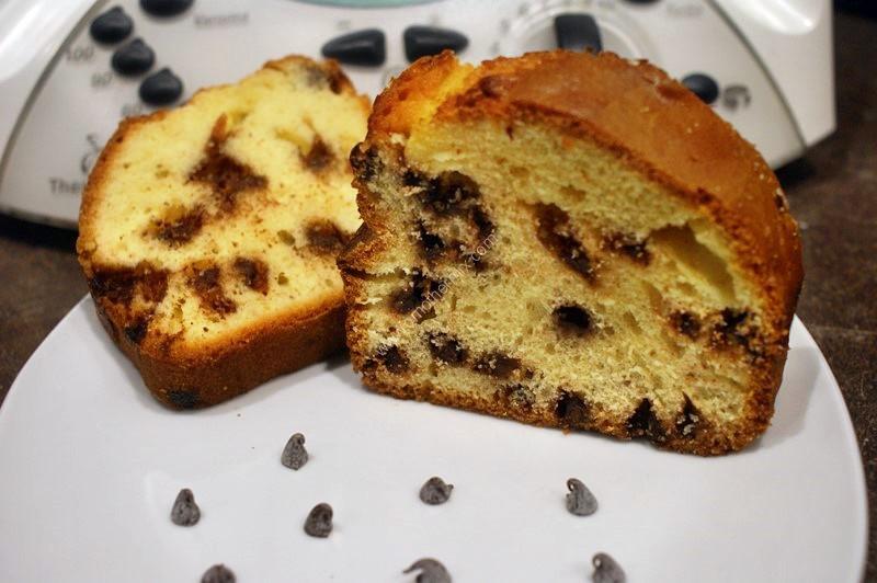 Large picture of chocolate chip cake thermomix