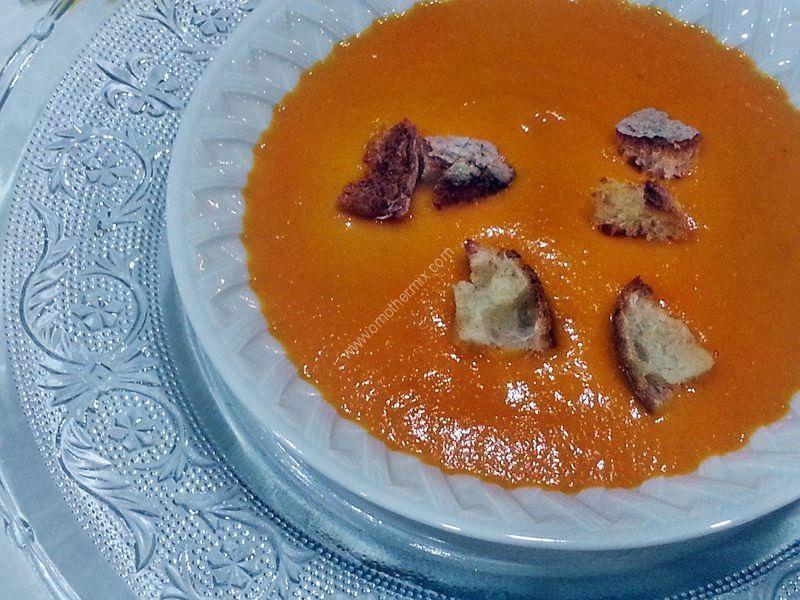 Large picture of tomato gazpacho thermomix