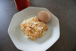Image moyenne un riz, oeufs durs, ketchup thermomix