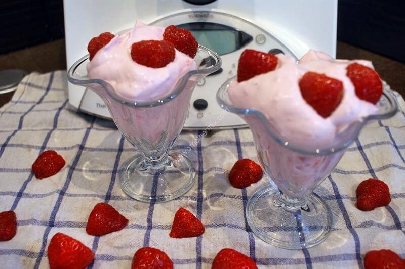 Large picture of strawberry mousse thermomix