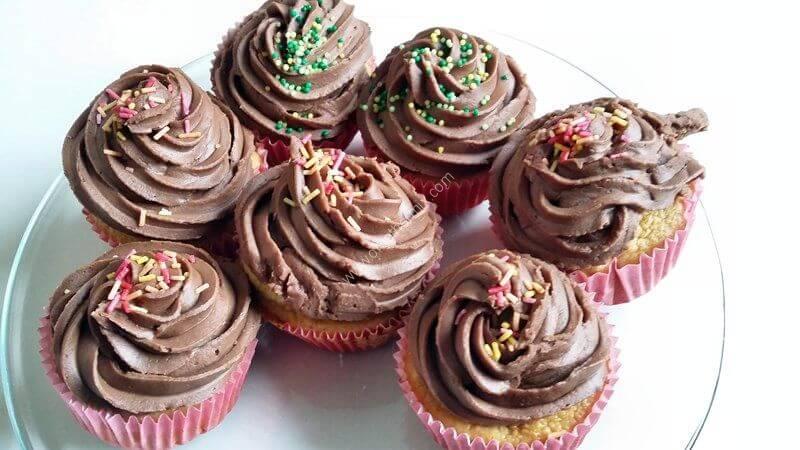 Imagen grande de cupcakes con glaseado de chocolate magimix