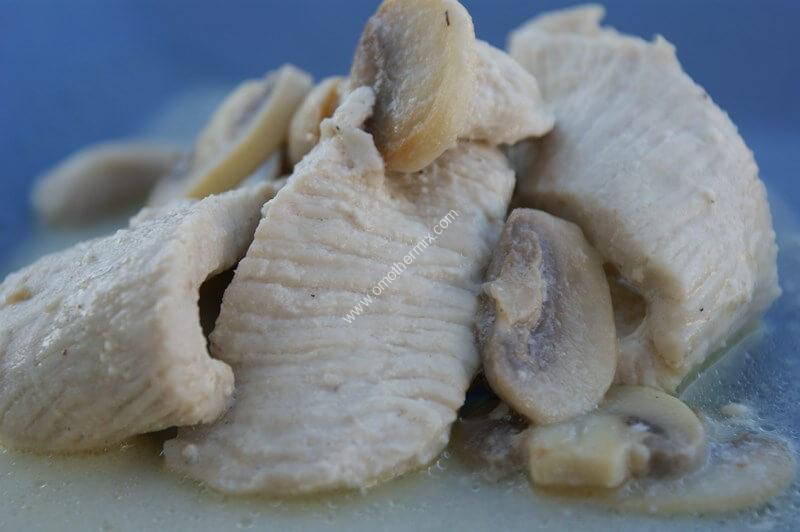 Image grande une escalope de dinde à la crème et aux champignons thermomix