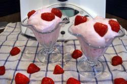 Image moyenne une mousse à la fraise thermomix